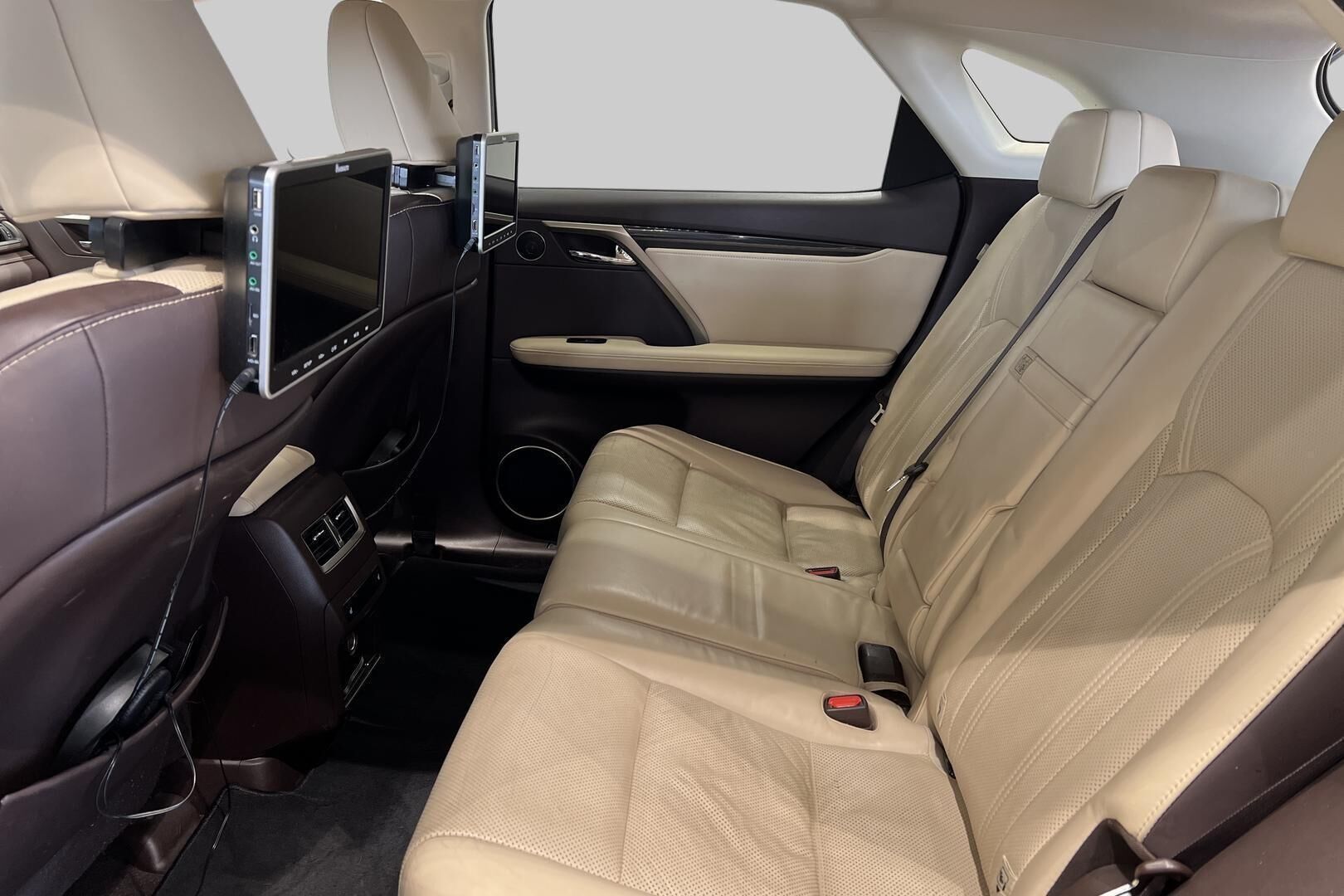 Lexus RX iso kuva 7