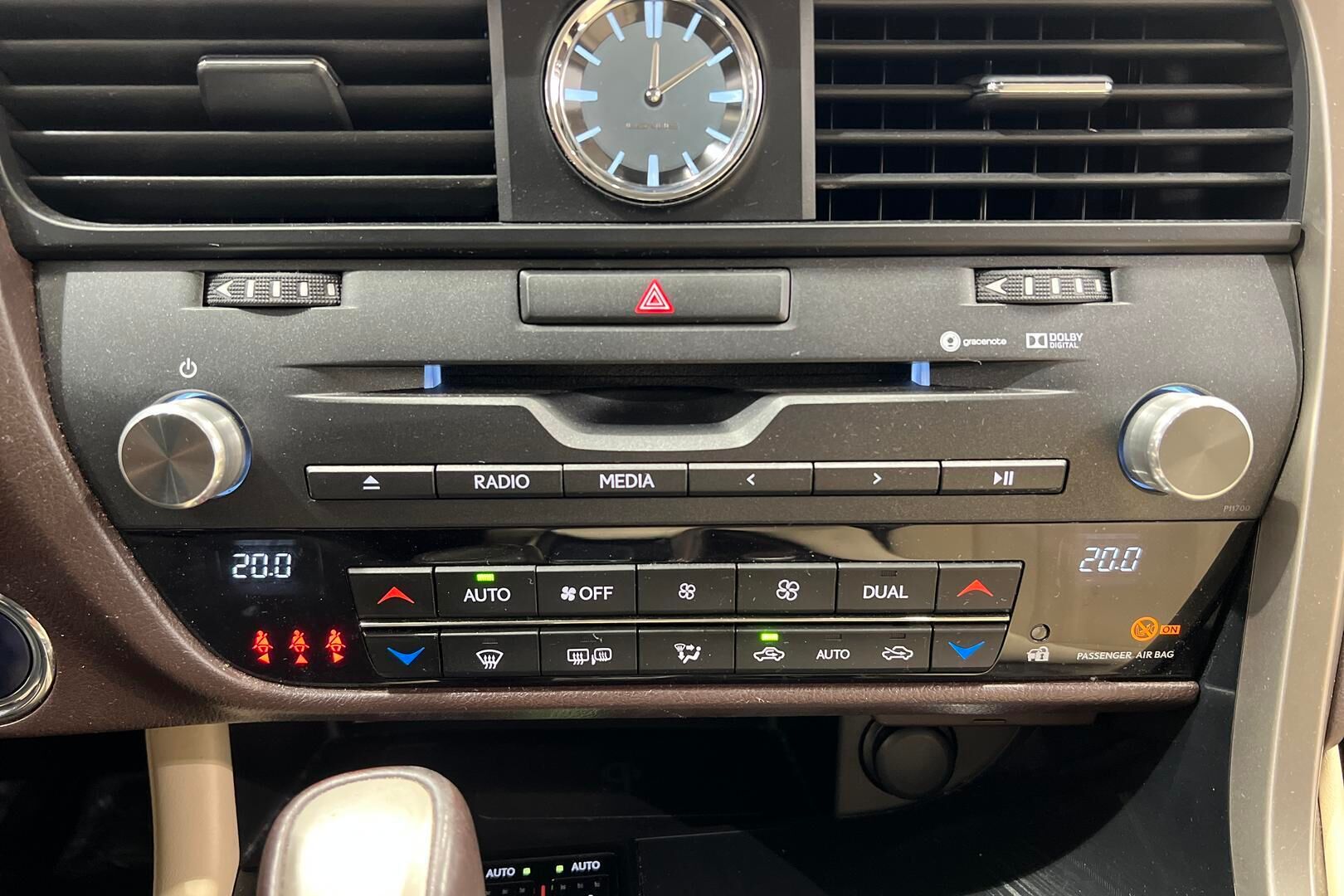 Lexus RX iso kuva 12
