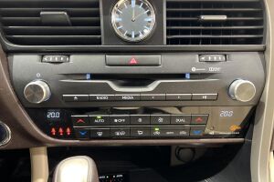 Lexus RX esikatselu 12