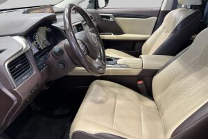 Lexus RX esikatselu 17