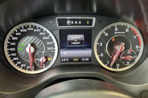 Mercedes-Benz A 45 AMG esikatselu 14