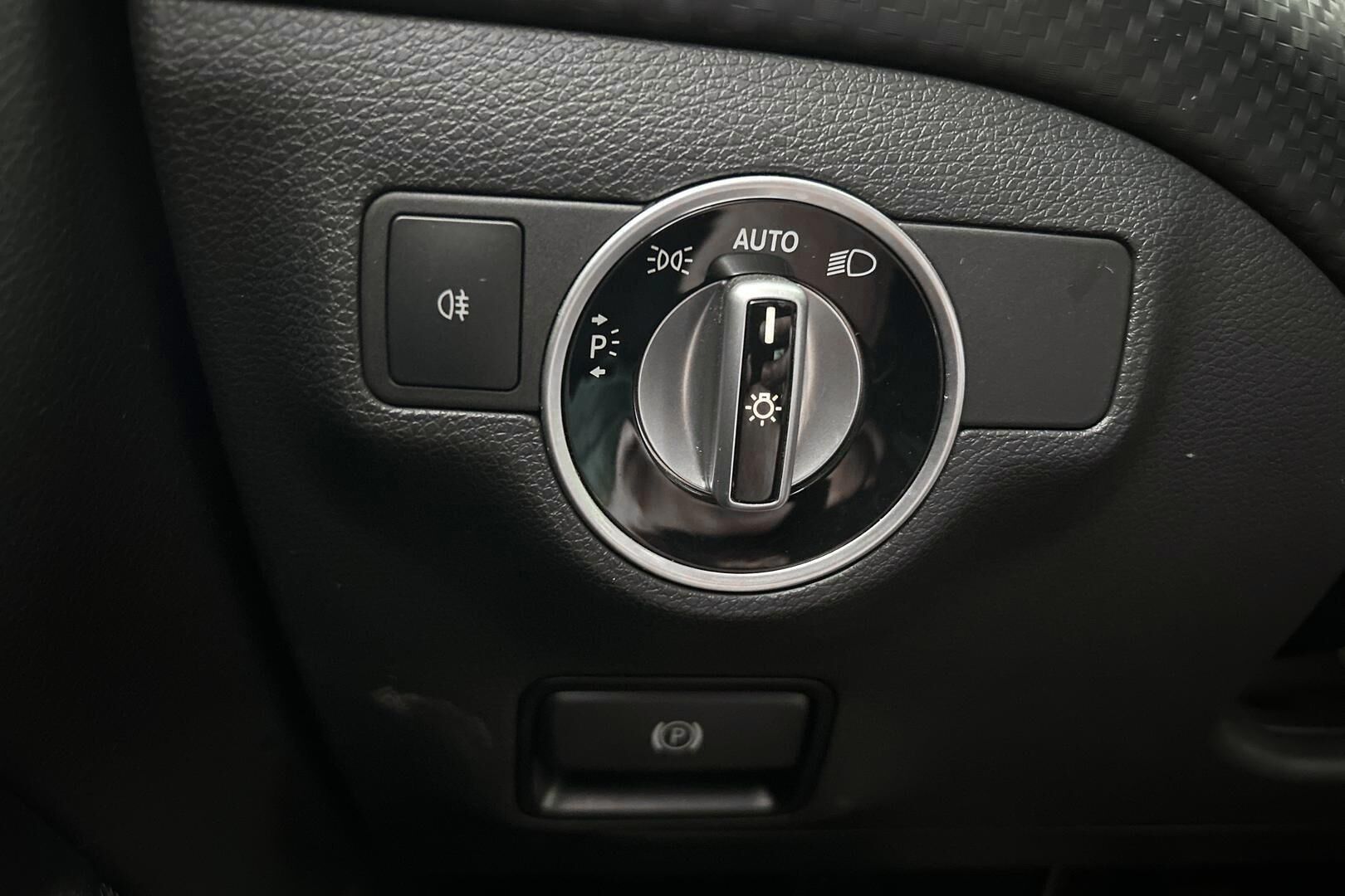 Mercedes-Benz A iso kuva 17