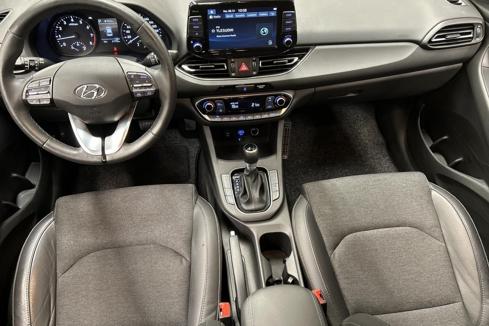 Hyundai i30 Wagon iso kuva 11