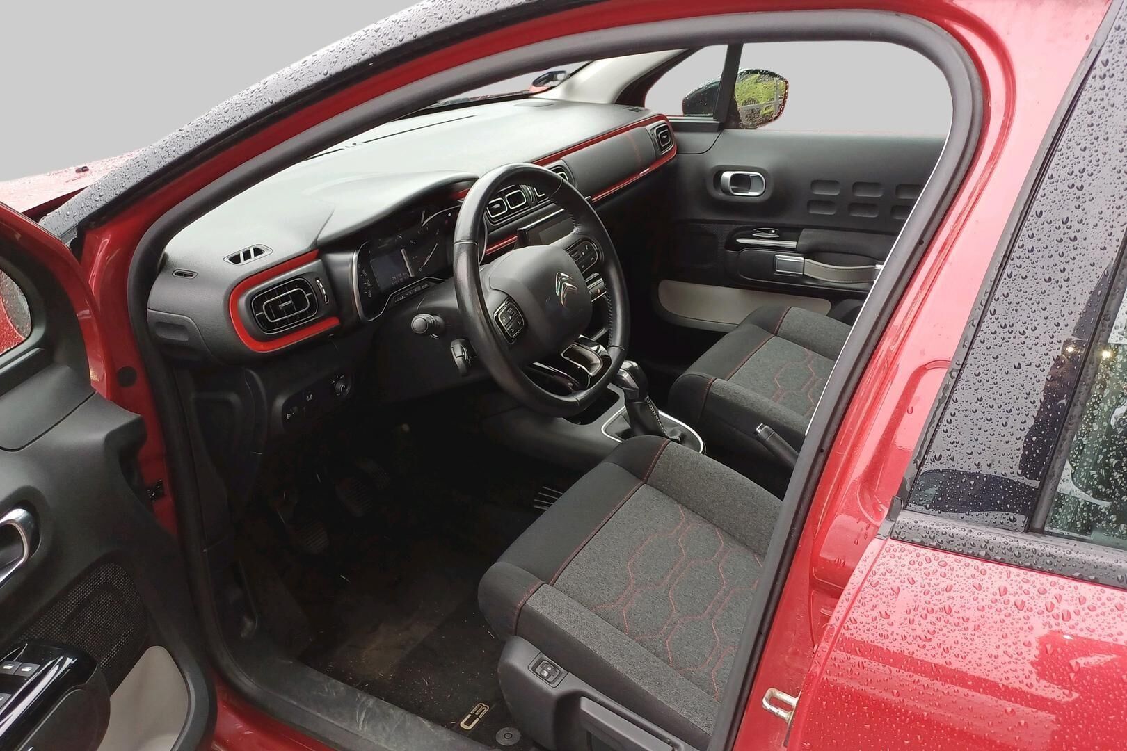 Citroen C3 iso kuva 2
