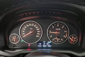 BMW X4 esikatselu 13