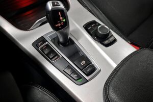 BMW X4 esikatselu 16