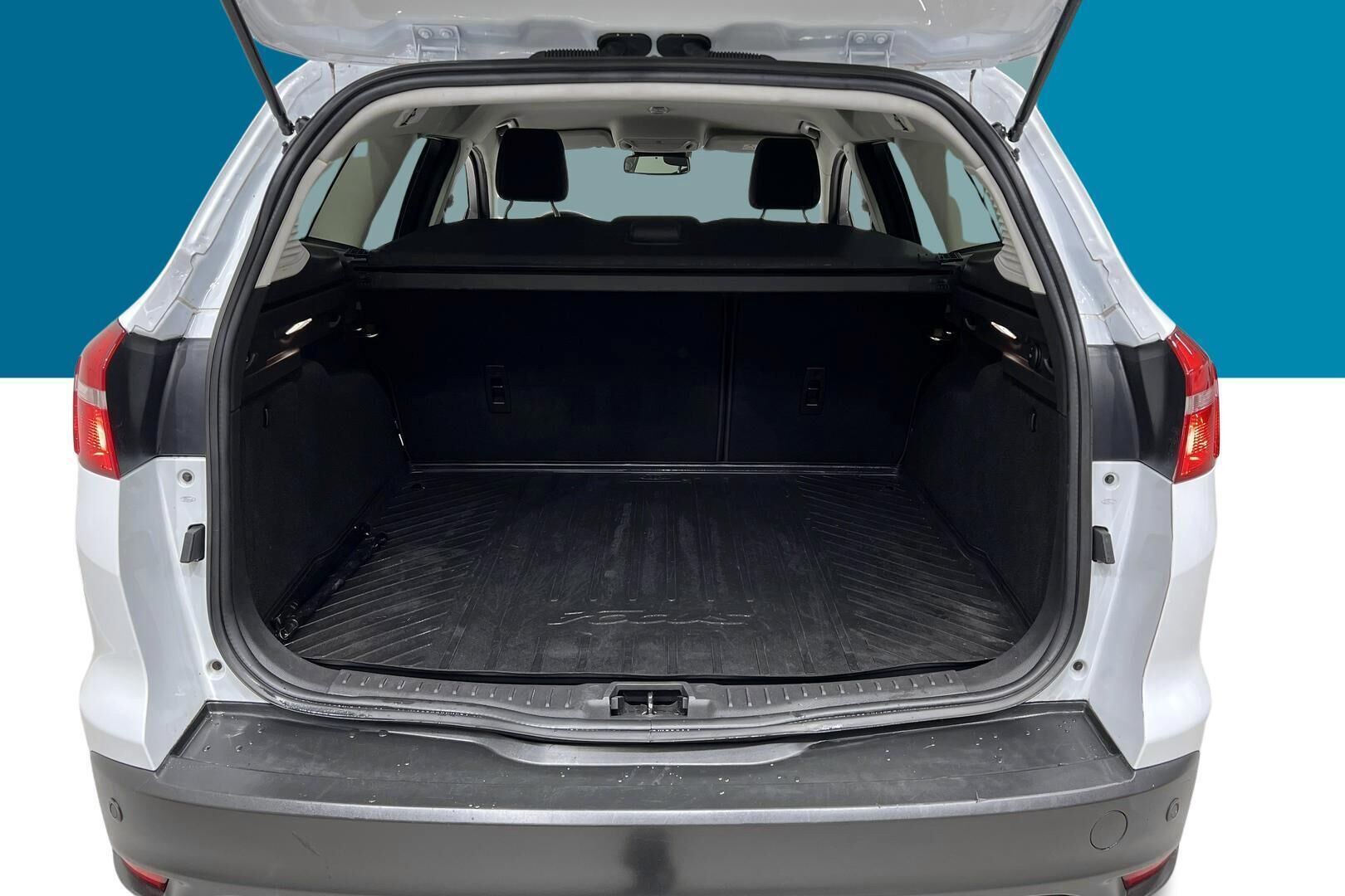 Ford Focus iso kuva 12