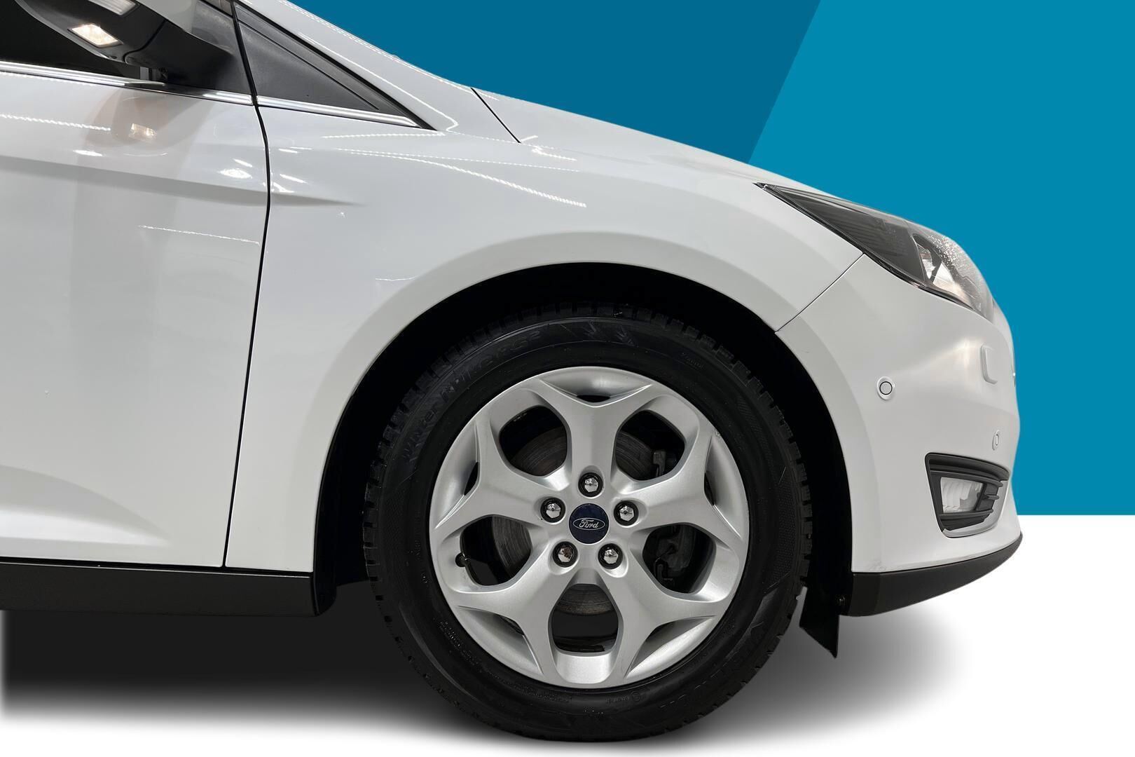 Ford Focus iso kuva 13