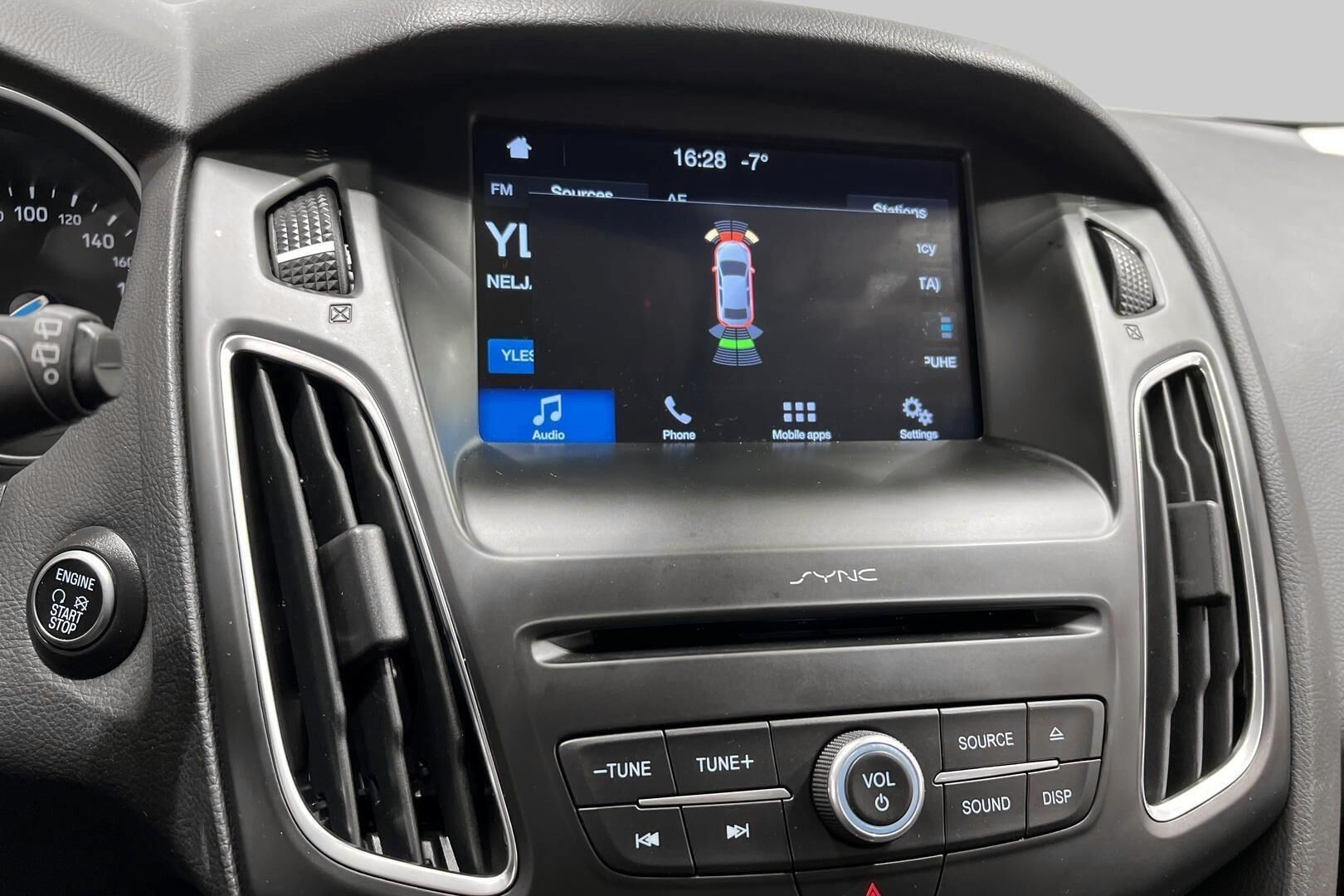 Ford Focus iso kuva 15