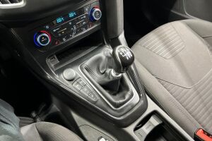 Ford Focus esikatselu 18