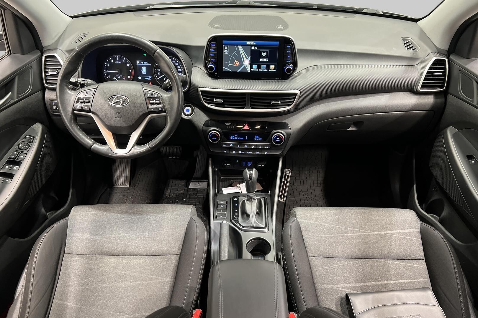 Hyundai Tucson iso kuva 15