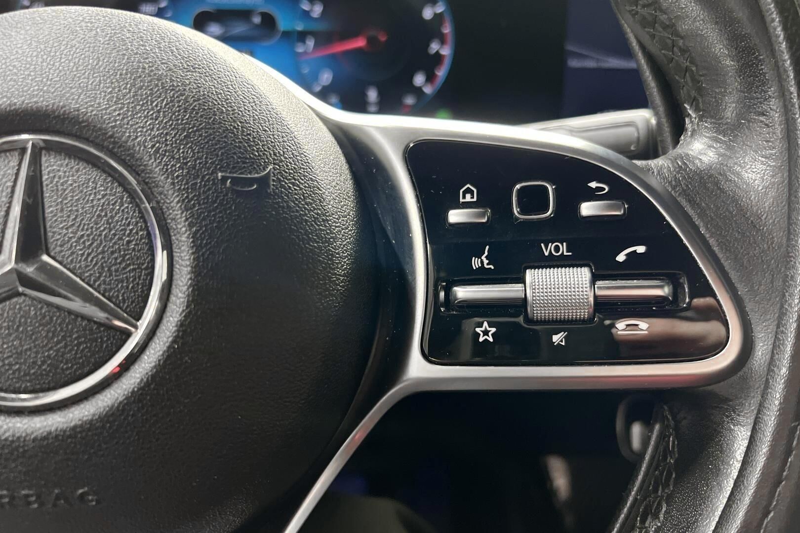 Mercedes-Benz A iso kuva 19