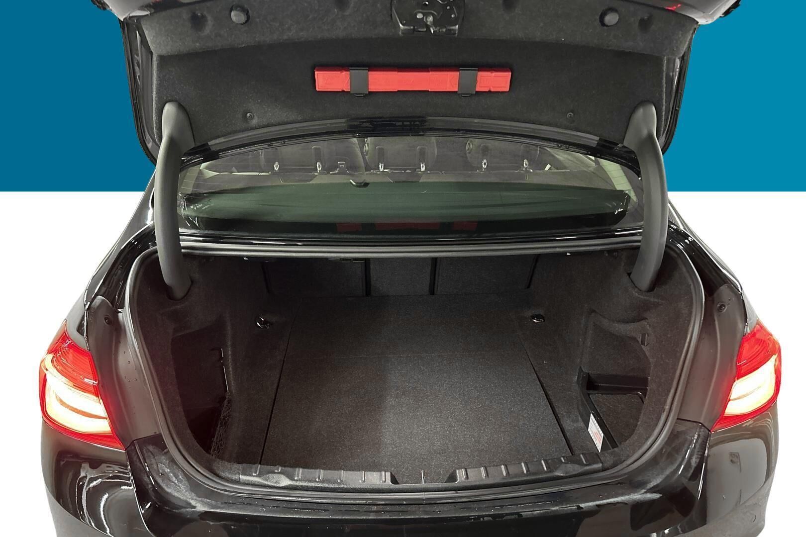 BMW 3-SARJA iso kuva 11