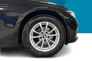 BMW 3-SARJA esikatselu 12
