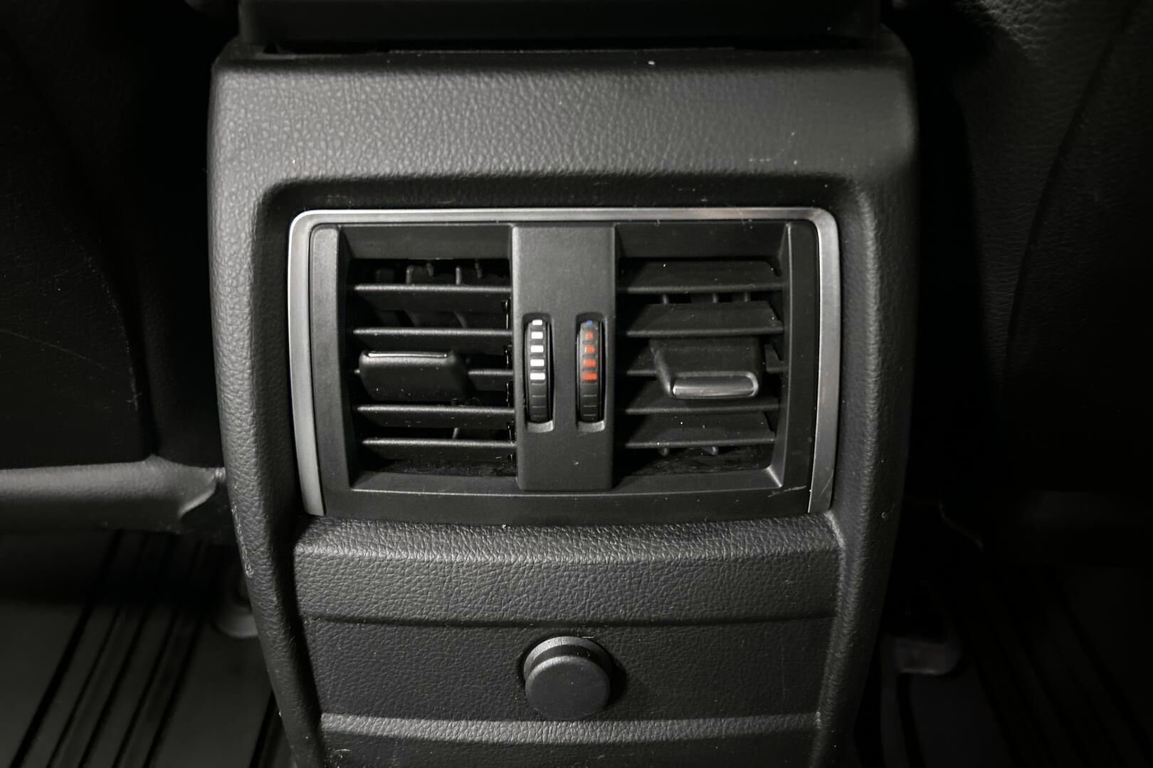 BMW 3-SARJA iso kuva 26
