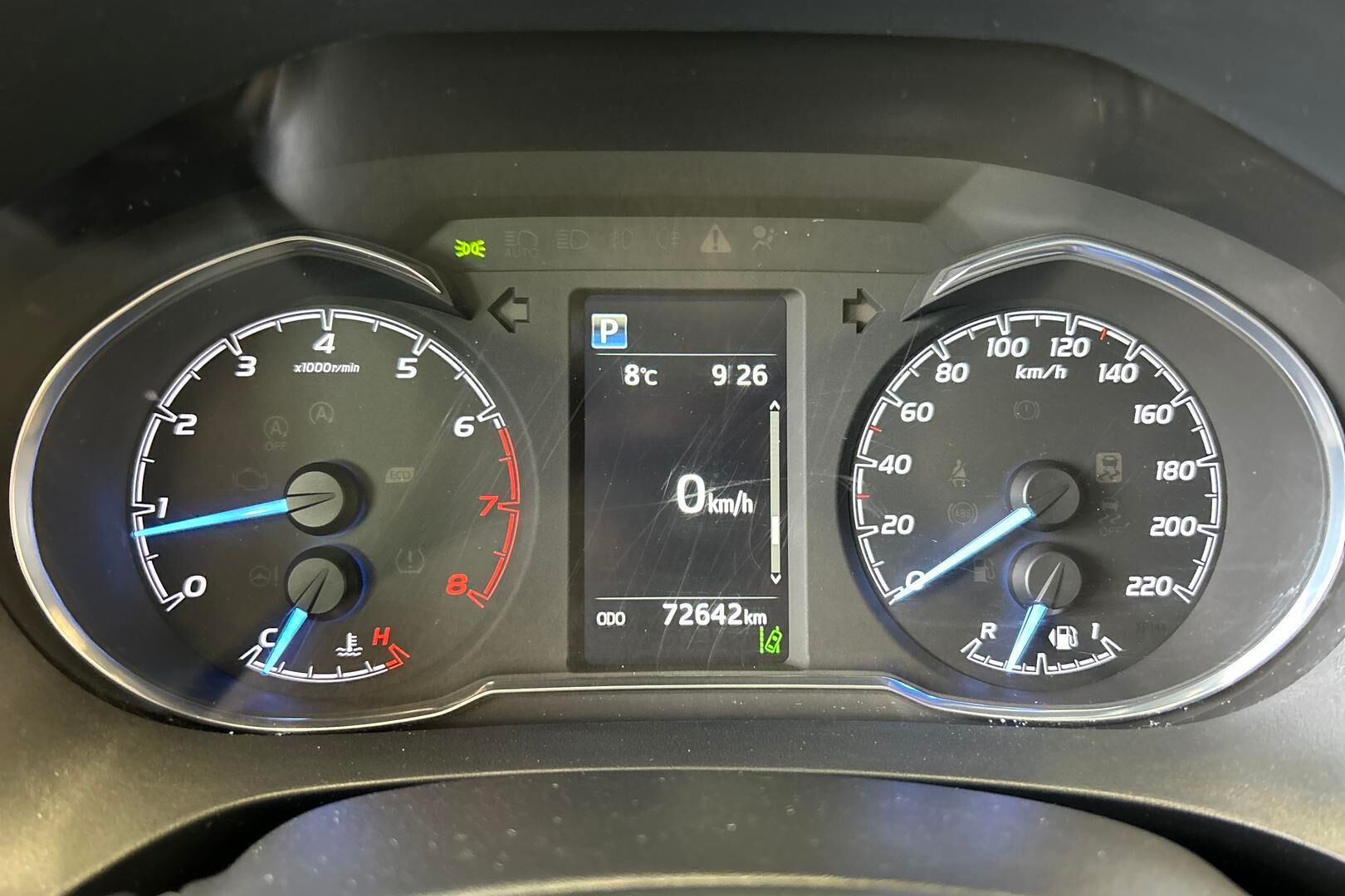 Toyota Yaris iso kuva 15