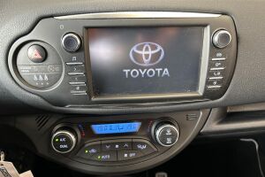 Toyota Yaris esikatselu 15