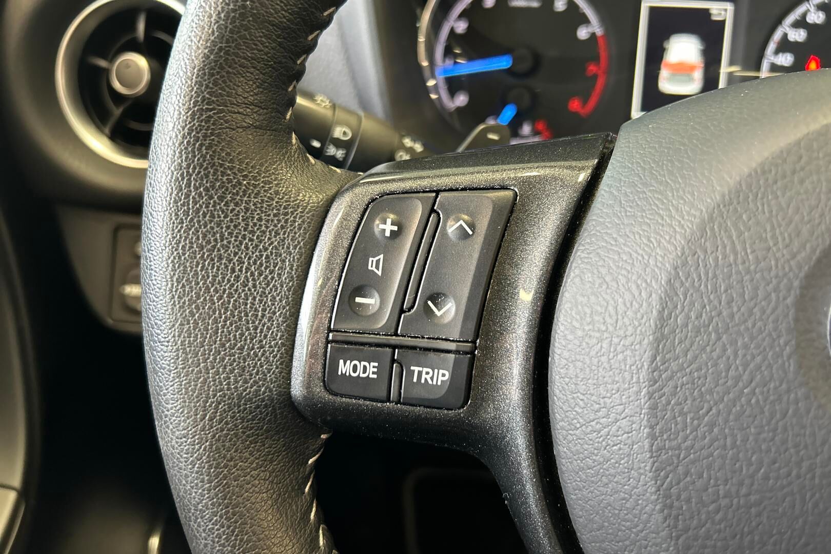 Toyota Yaris iso kuva 17