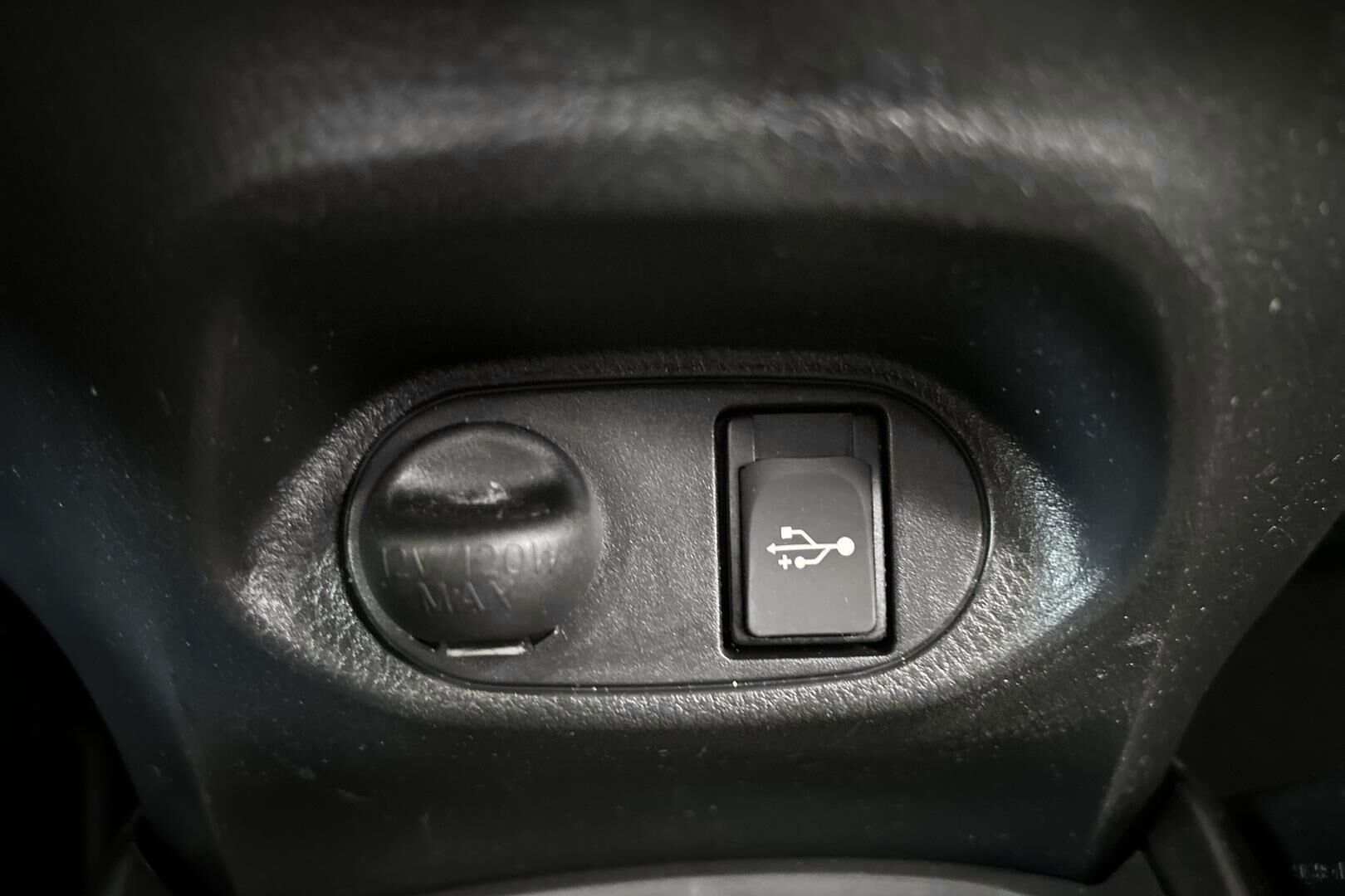 Toyota Yaris iso kuva 20