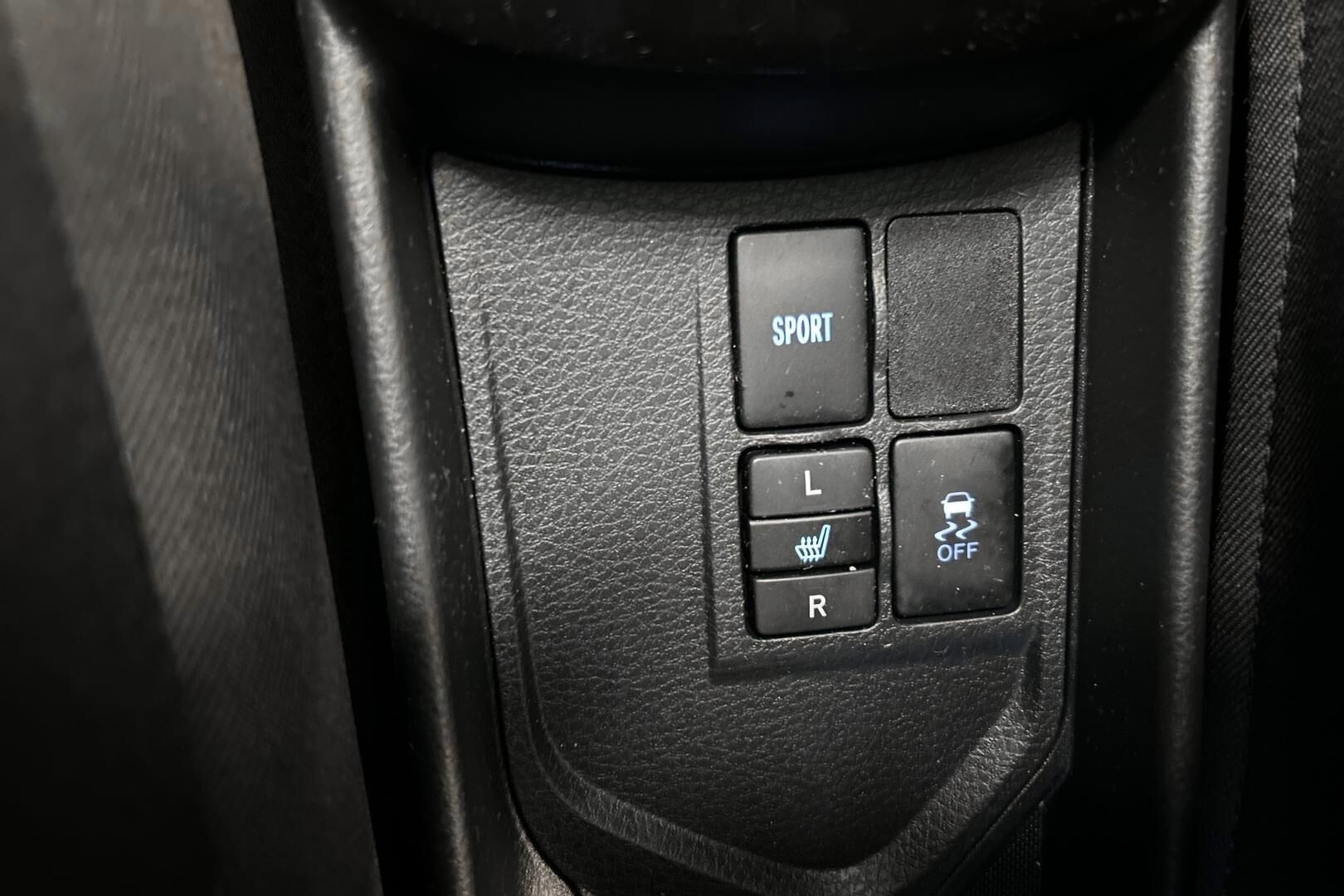 Toyota Yaris iso kuva 22