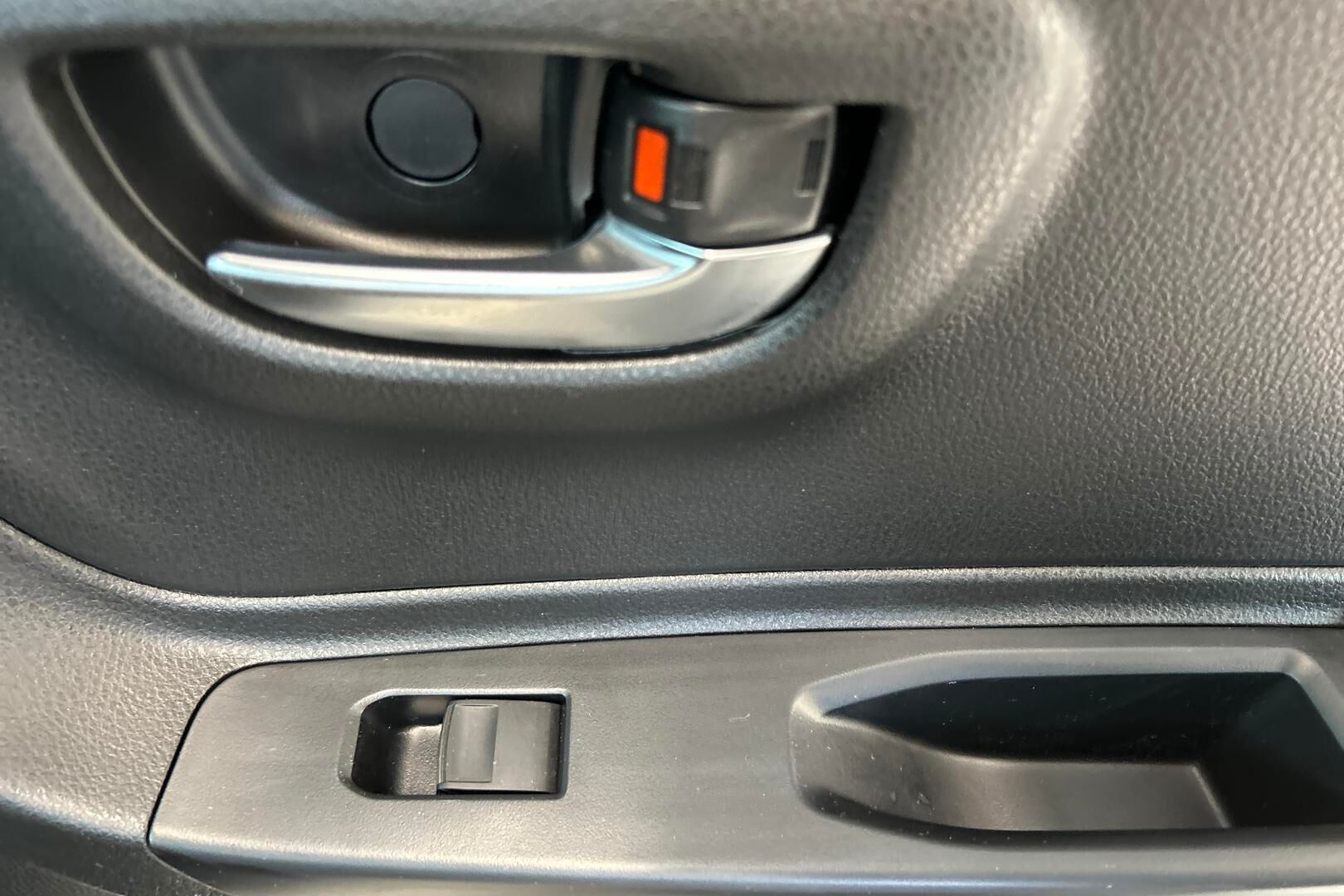 Toyota Yaris iso kuva 31