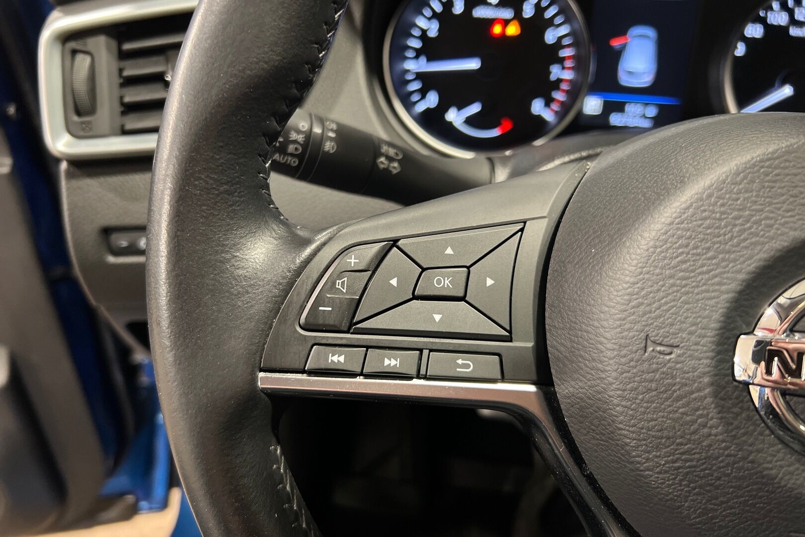 Nissan Qashqai iso kuva 12