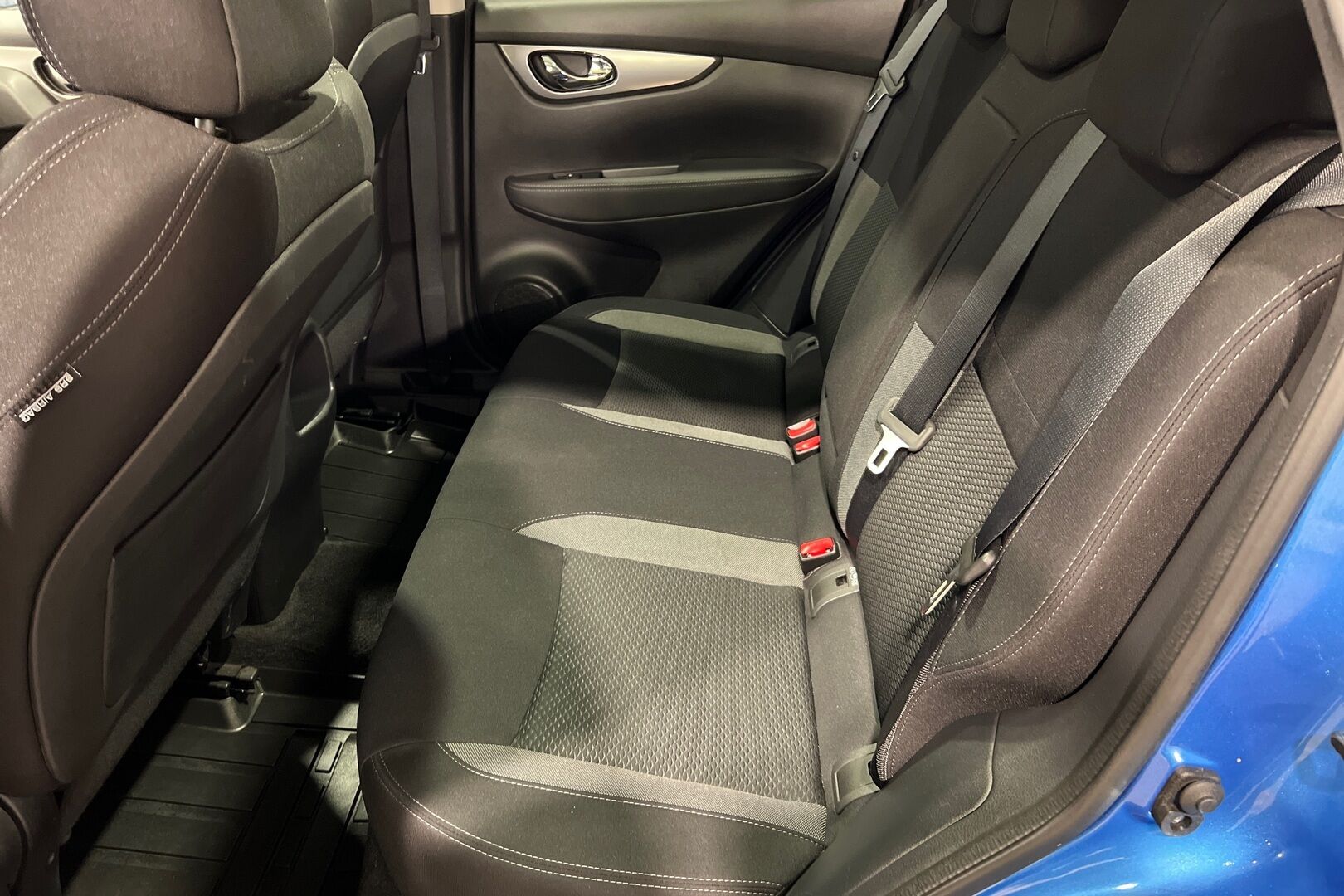 Nissan Qashqai iso kuva 8