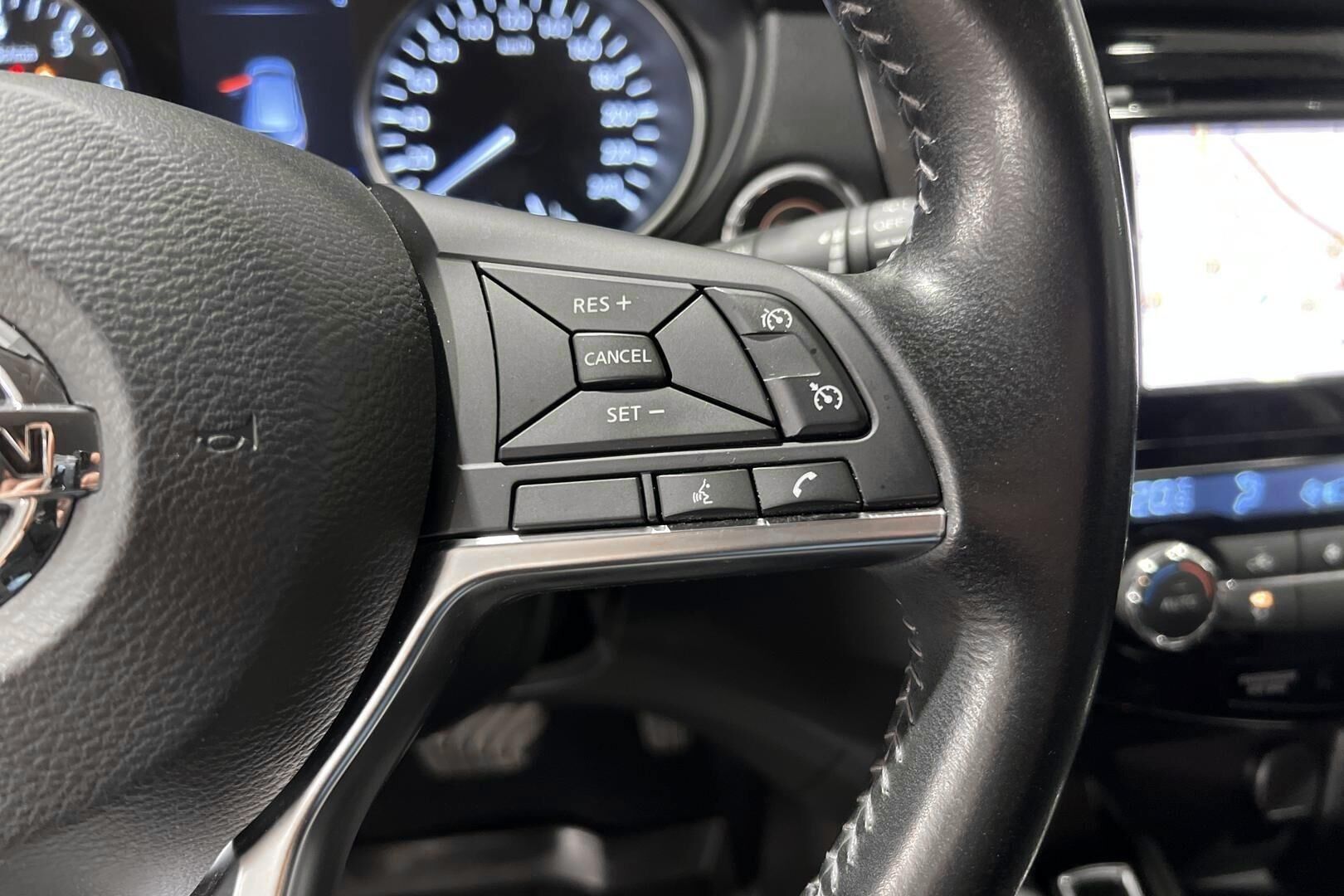 Nissan Qashqai iso kuva 17
