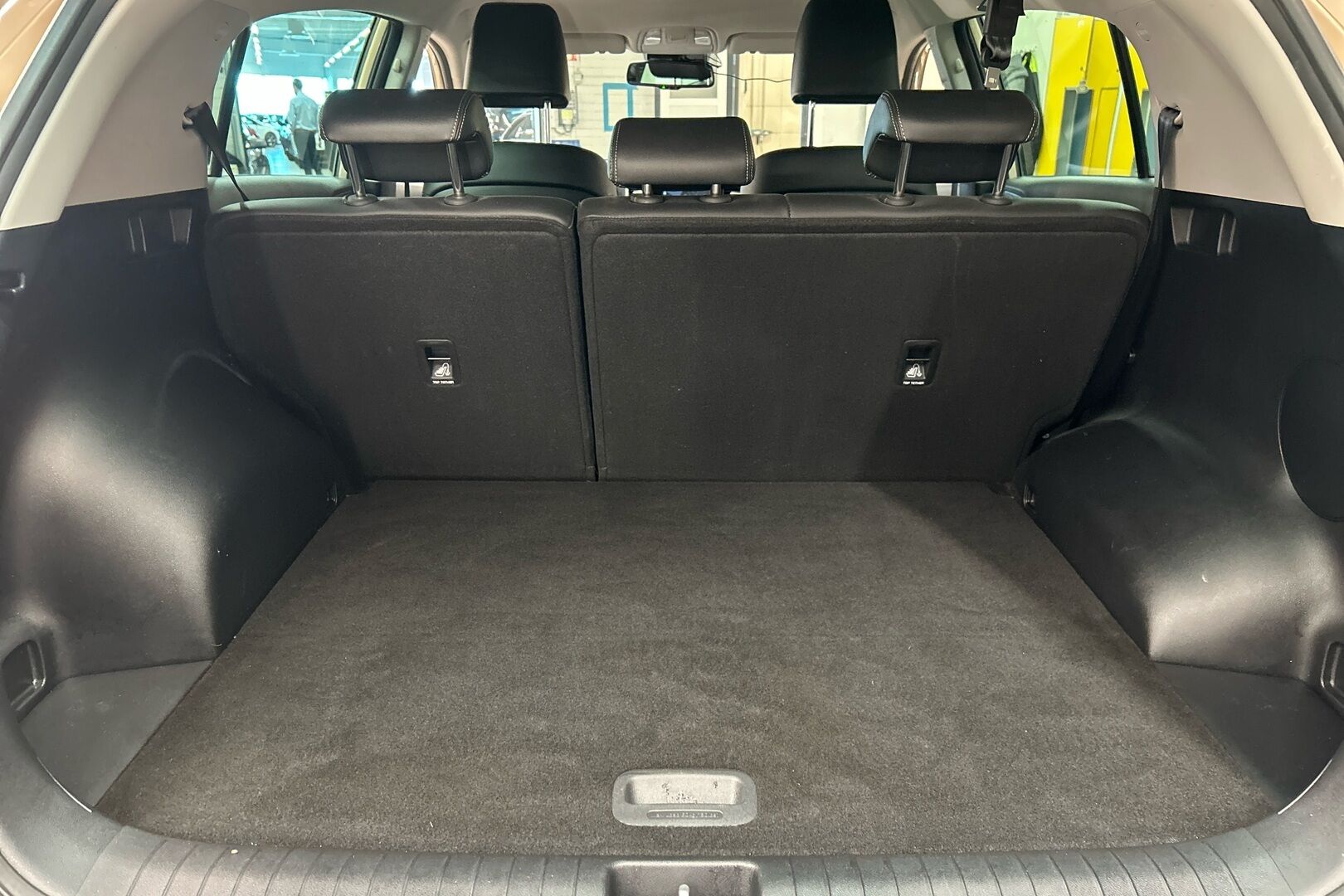 Kia Sportage iso kuva 9