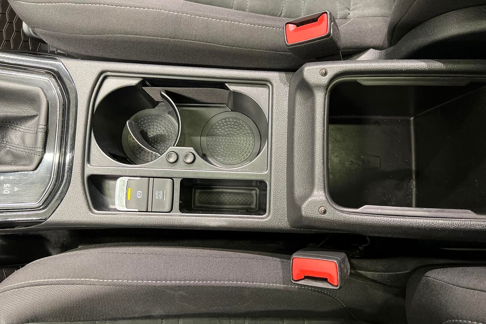 Volkswagen Touran iso kuva 19