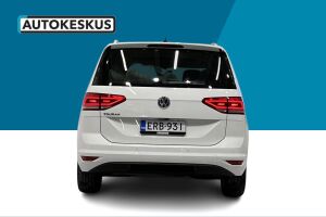 Volkswagen Touran esikatselu 4