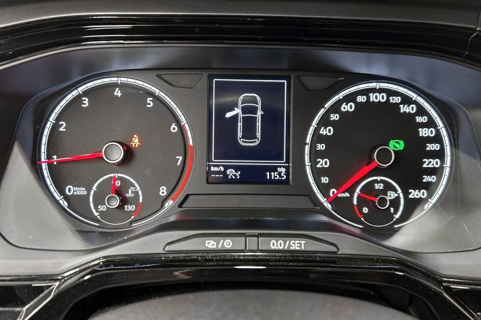 Volkswagen Polo iso kuva 15
