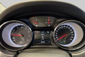 Opel Astra esikatselu 12