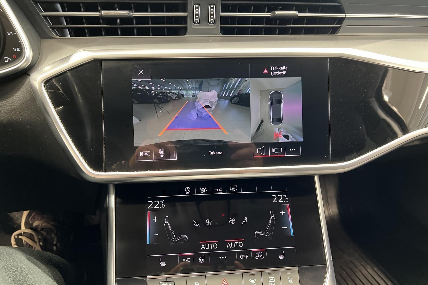 Audi A6 iso kuva 16