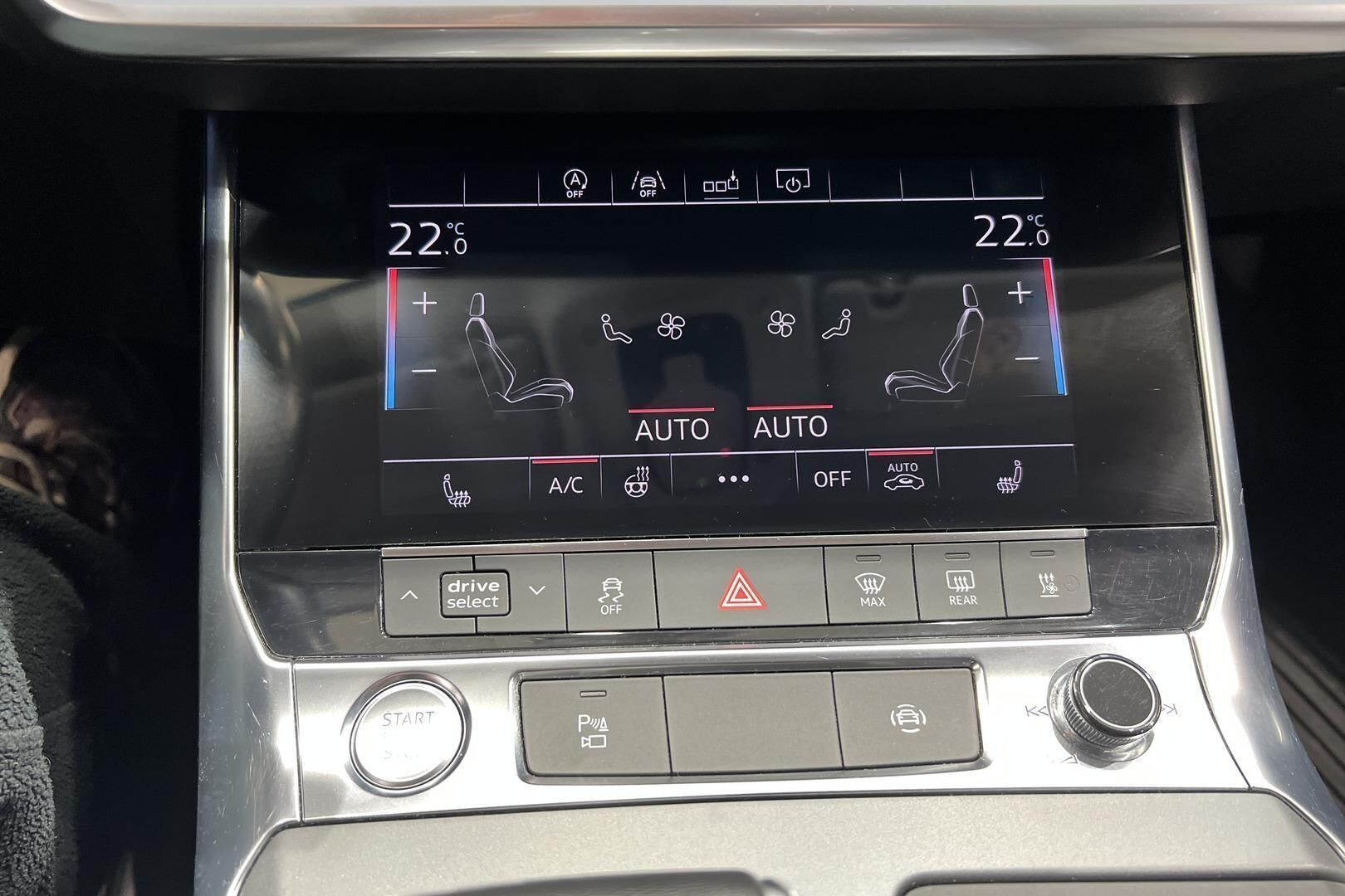 Audi A6 iso kuva 21