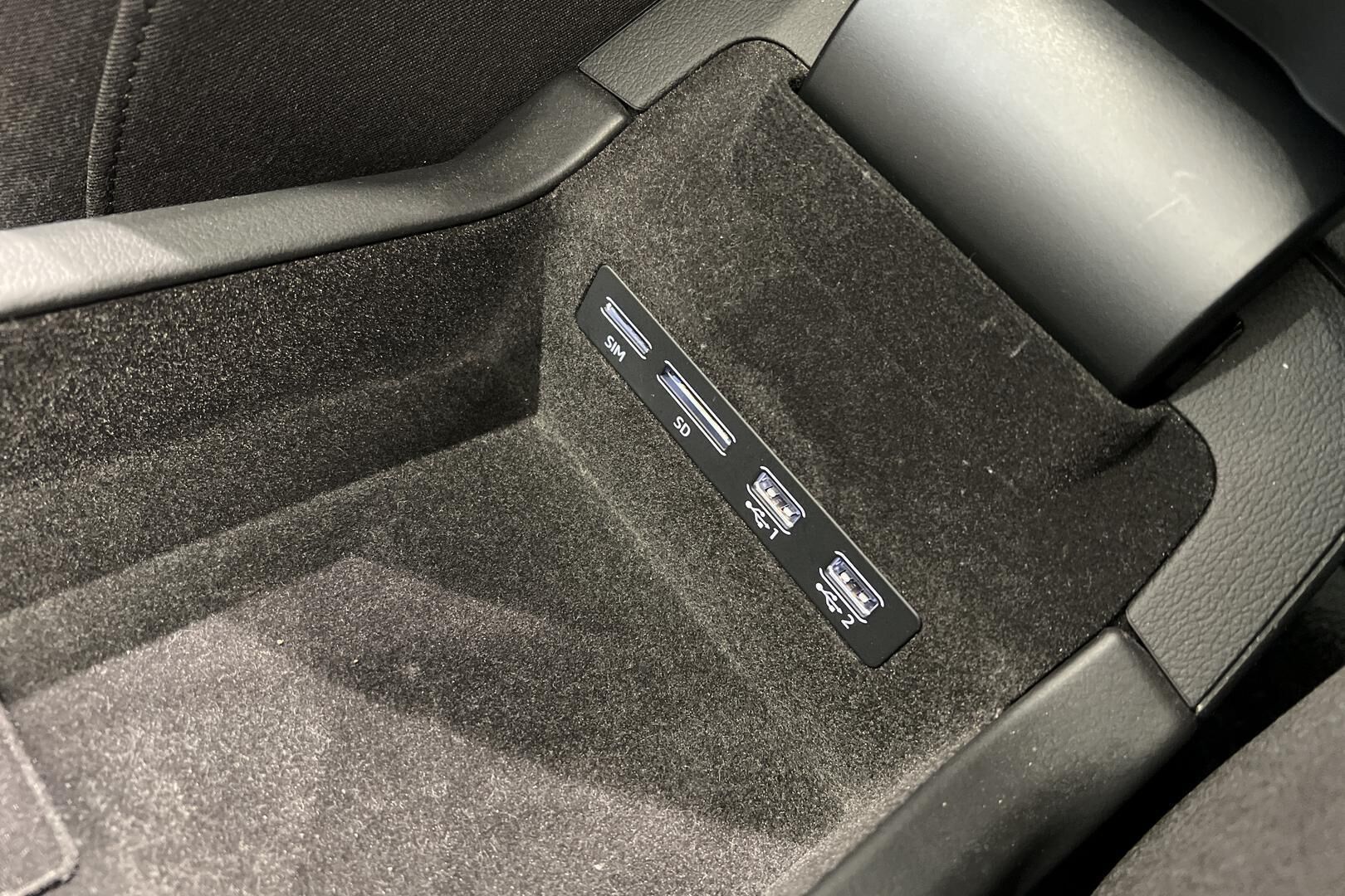 Audi A6 iso kuva 23