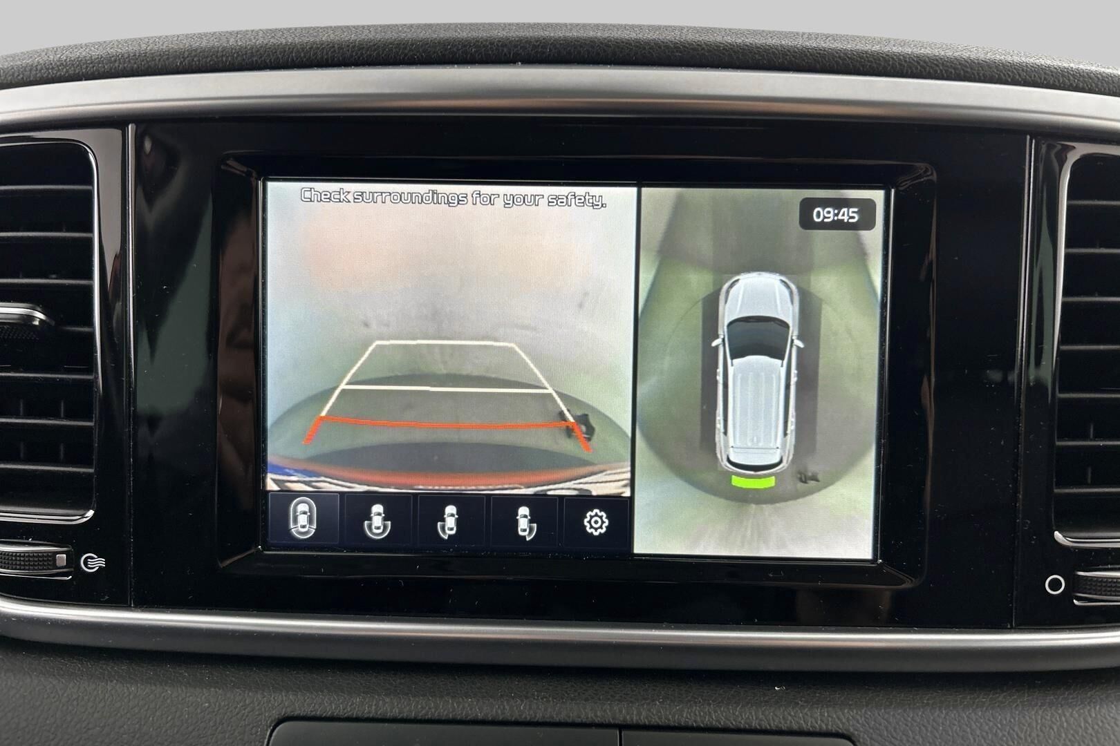 Kia Sportage iso kuva 22