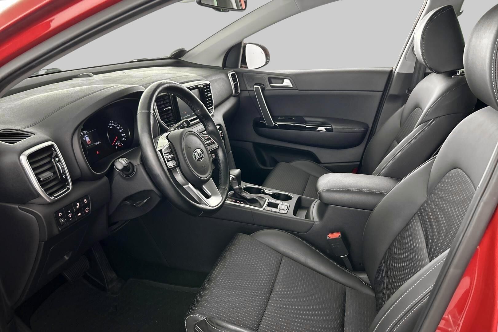 Kia Sportage iso kuva 30