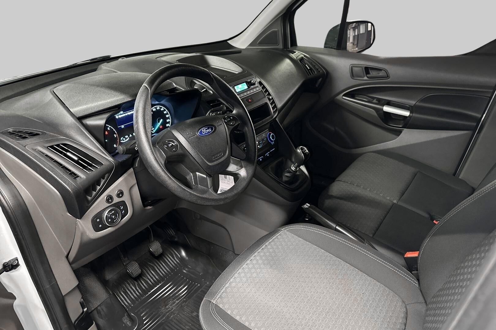 Ford Transit Connect iso kuva 8