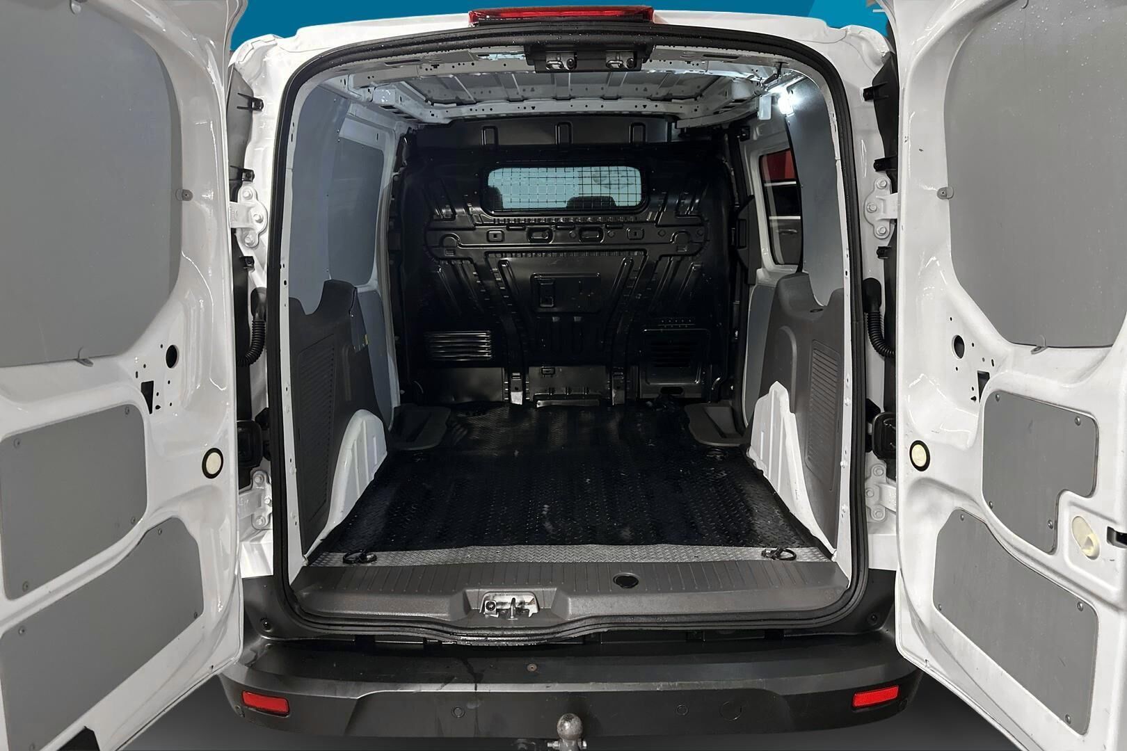 Ford Transit Connect iso kuva 11