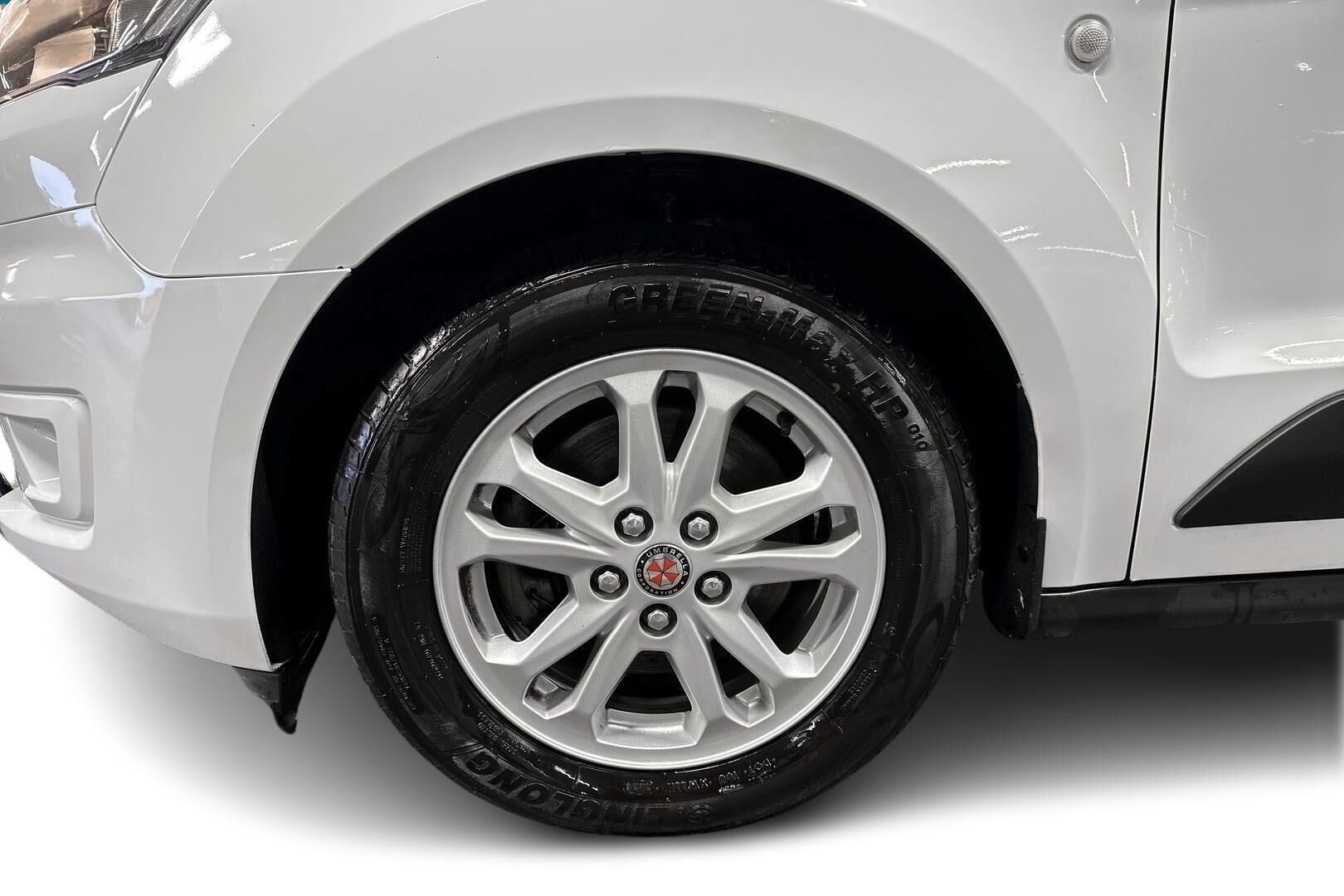 Ford Transit Connect iso kuva 12