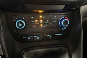 Ford Transit Connect esikatselu 15