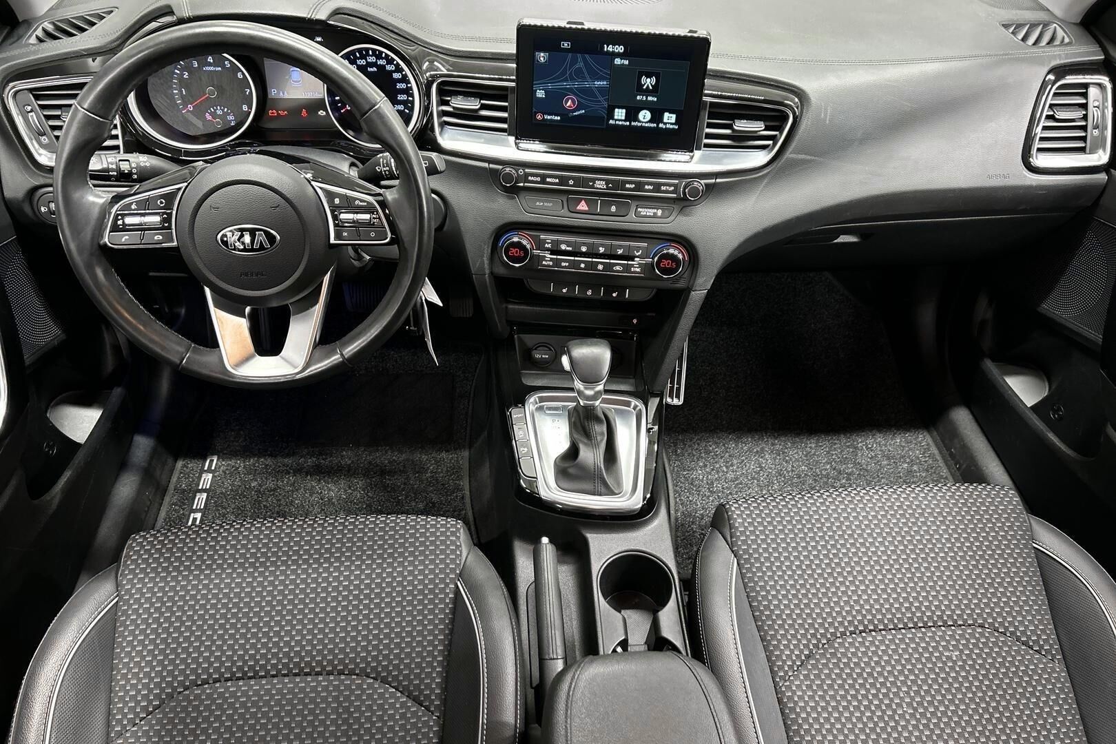 Kia Ceed iso kuva 11