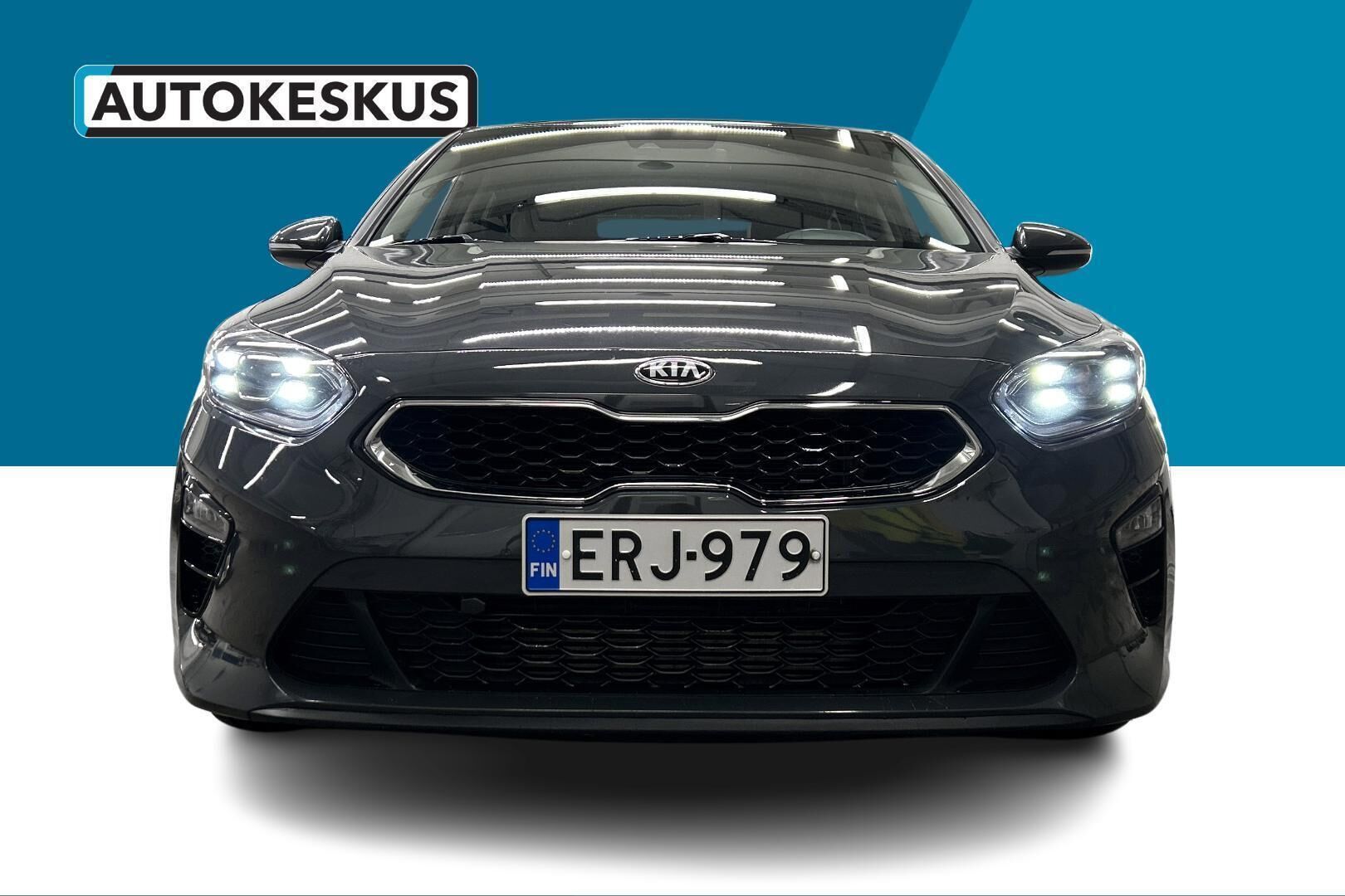 Kia Ceed iso kuva 2