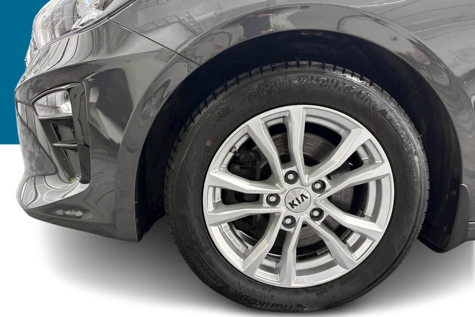 Kia Ceed iso kuva 21