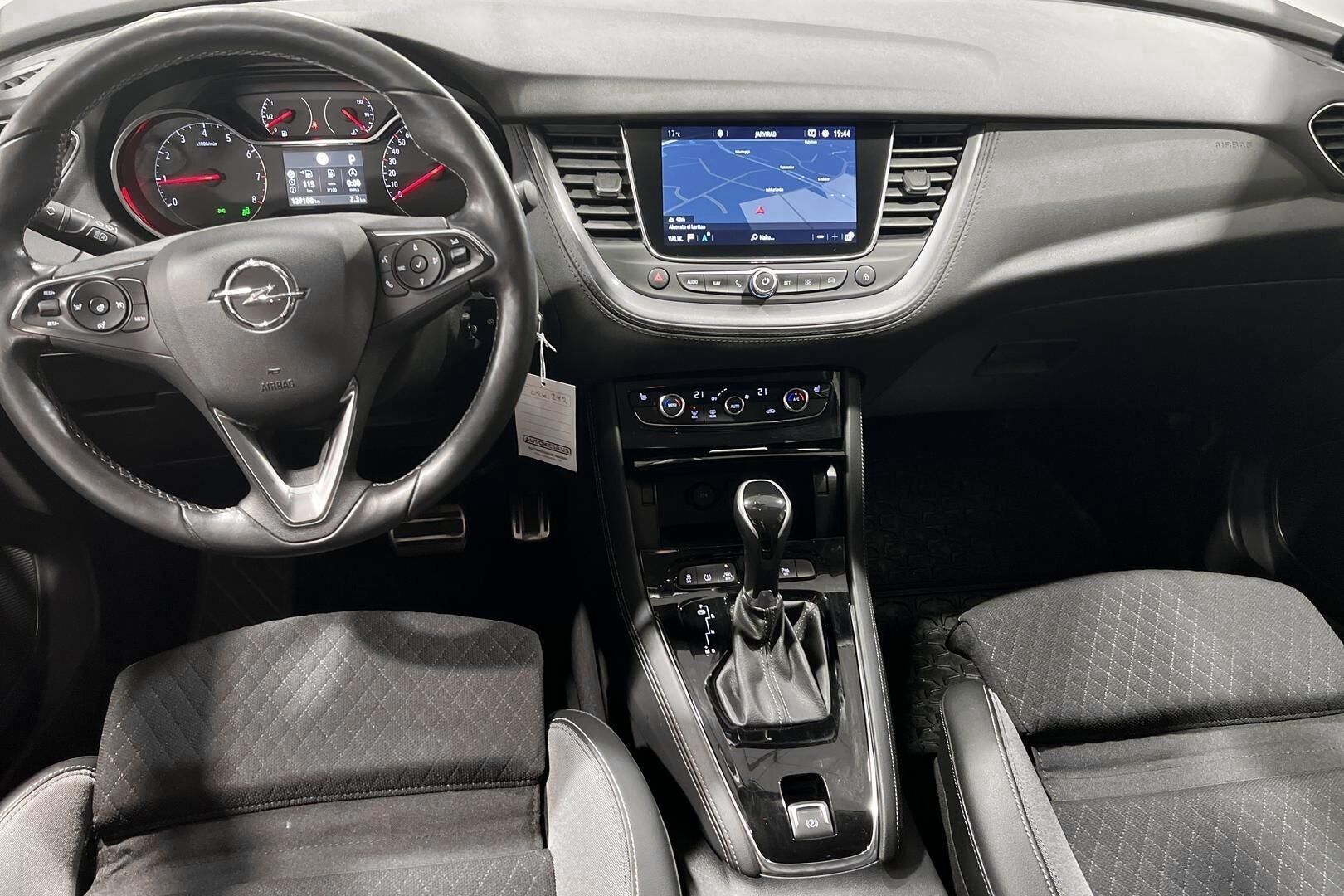 Opel Grandland X iso kuva 18
