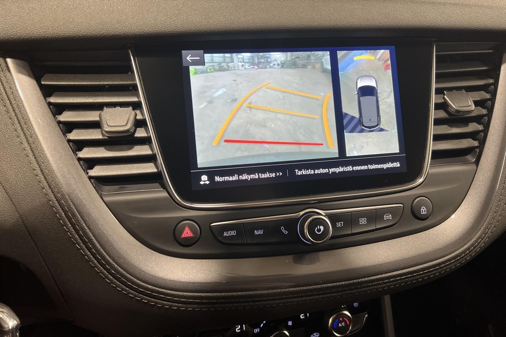 Opel Grandland X iso kuva 22