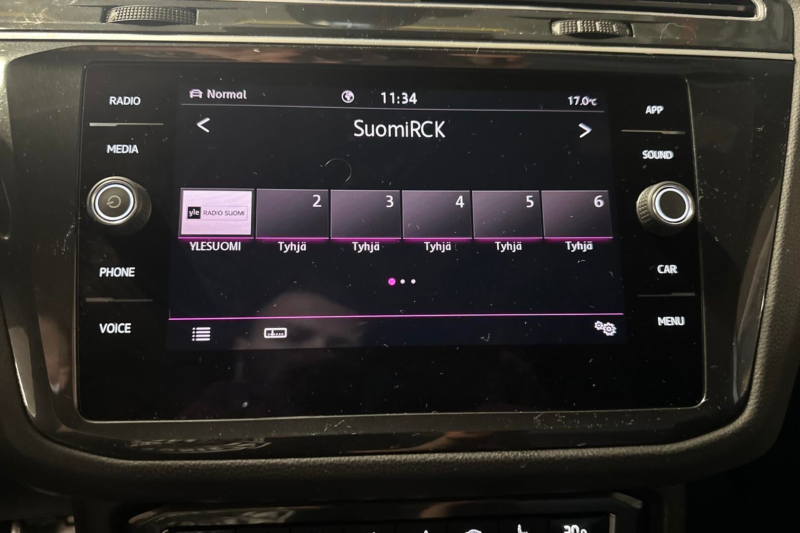 Volkswagen Tiguan iso kuva 24