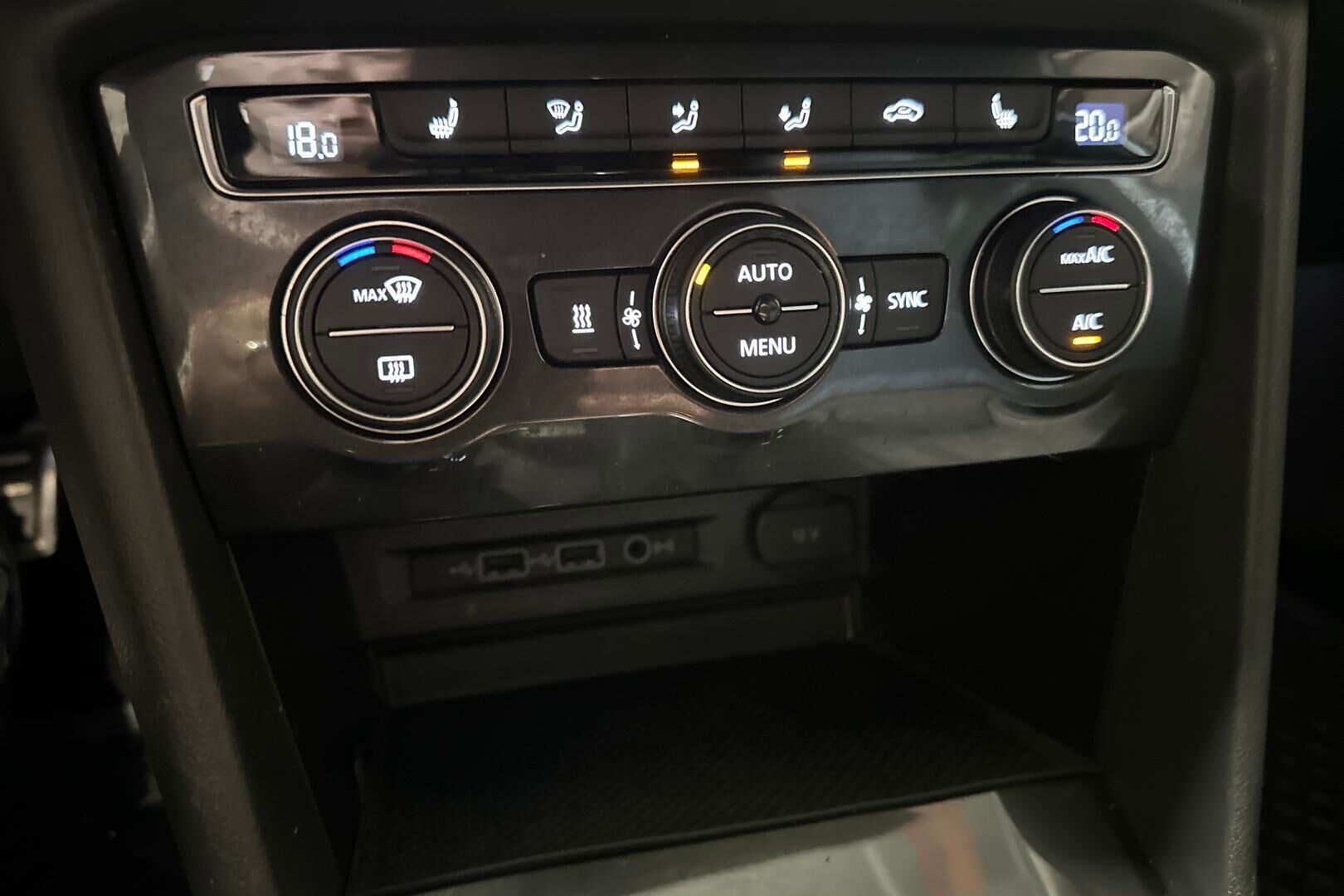 Volkswagen Tiguan iso kuva 26