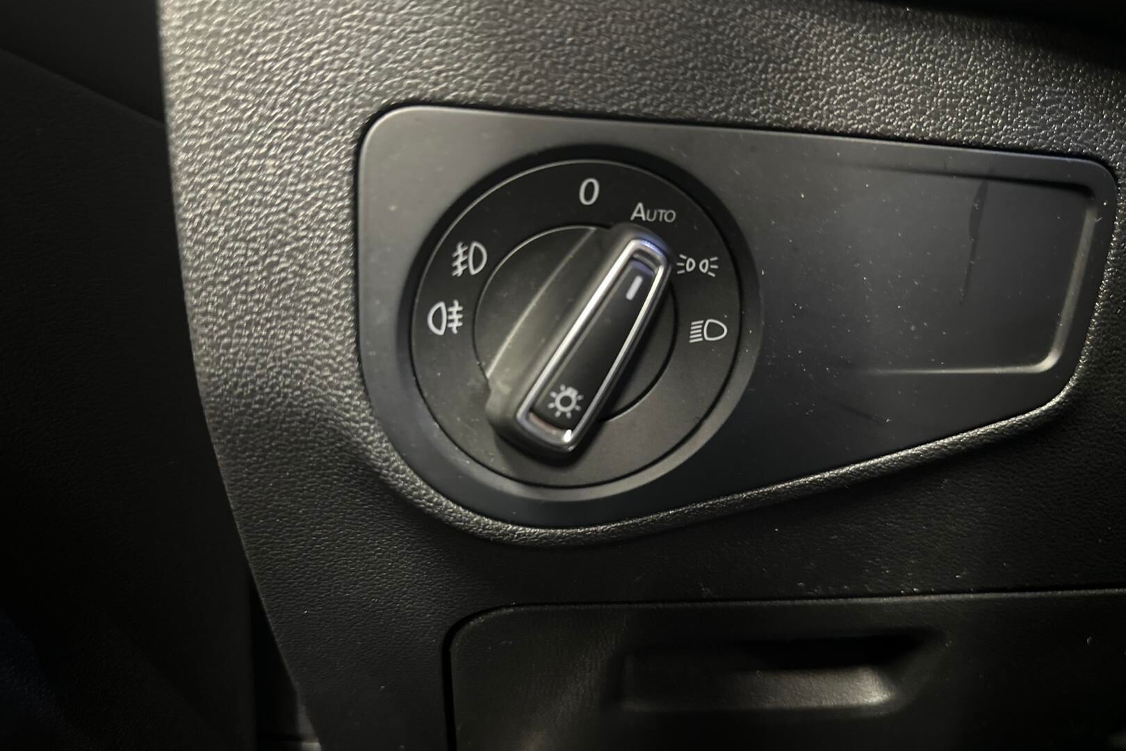 Volkswagen Tiguan iso kuva 18